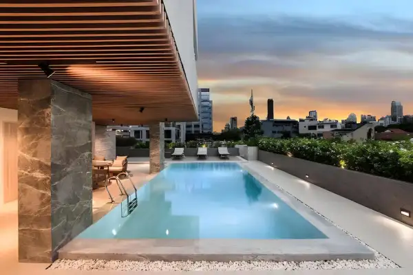 아고다 이달의 추천 여행지 태국 방콕에서 투숙객이 뽑은 최고의 럭셔리 숙소 8곳 소개 4 방콕 더코든살라댕 호텔