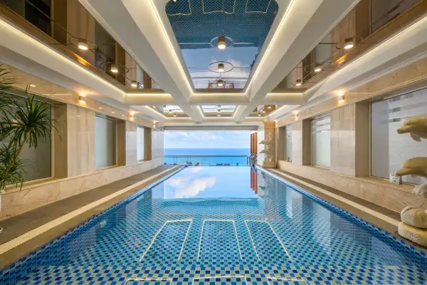 익스피디아 지금 여행가기 딱 좋은 베트남 호이안, 다낭 5성급 바닷가 해변과 수영장이 있는 가격 저렴한 호텔 10곳 추천! 6 브루선 호텔 다낭 실내 수영장