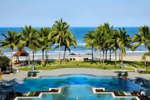 익스피디아 지금 여행가기 딱 좋은 베트남 호이안, 다낭 5성급 바닷가 해변과 수영장이 있는 가격 저렴한 호텔 10곳 추천! 1 올라라니 리조트 & 콘도텔 야외 수영장